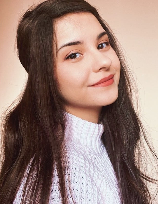 Stanimira (Mira) Dobcheva — UX/UI Designer based in Sofia, Bulgaria portrait